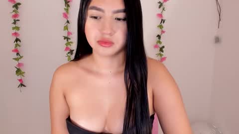 Snapshot of shelly_rohades chatting on 03/02/26, 05:08 online show from 03/02/26, 05:08