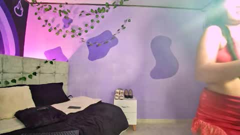 Shelsy  online show from 02/18/26, 02:13