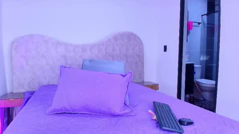 Shelsy online show from 11/15/25, 11:51