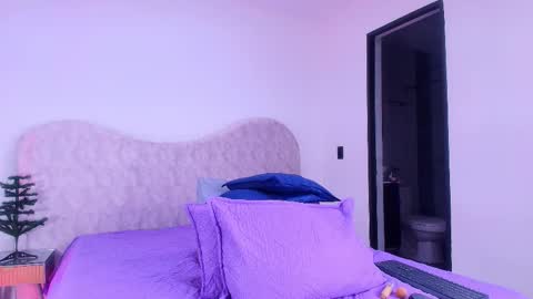 Shelsy online show from 12/04/25, 11:52