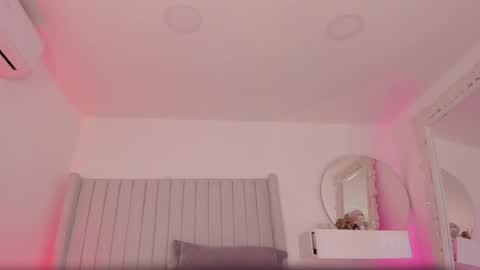 Snapshot of shelynna_azzul chatting on 06/04/26, 12:00 shelynna_azzul online show from 06/04/26, 12:00