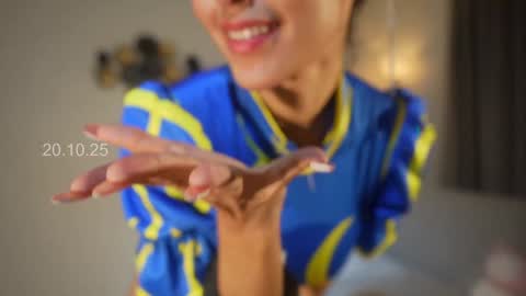  In instagram shena nomy online show from 10/20/25, 11:05