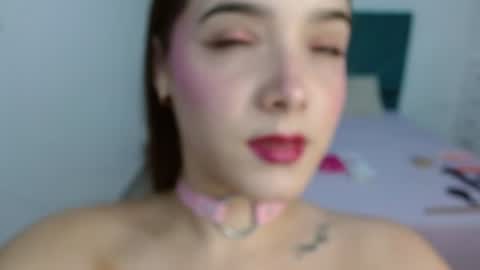 Snapshot of shenahot_ chatting on 07/07/26, 11:42 Shena online show from 07/07/26, 11:42