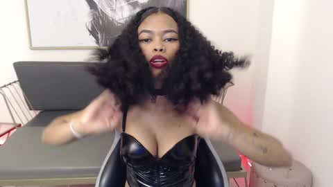 Shenna online show from 12/09/24, 04:15