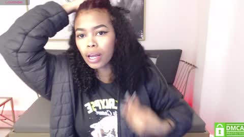 Shenna online show from 12/30/24, 01:03