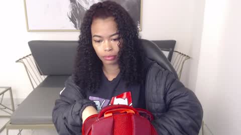 Shenna online show from 01/03/25, 01:03