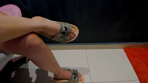 .. Sherilk .. online show from 12/17/24, 11:06