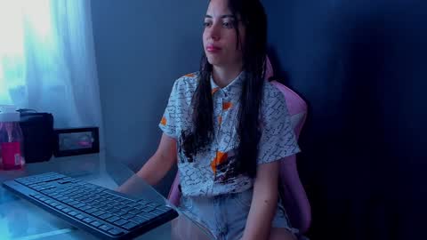 .. Sherilk .. online show from 12/18/24, 11:56