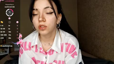 Snapshot of sherleychamblin chatting on 03/26/26, 02:33 sherleychamblin online show from 03/26/26, 02:33