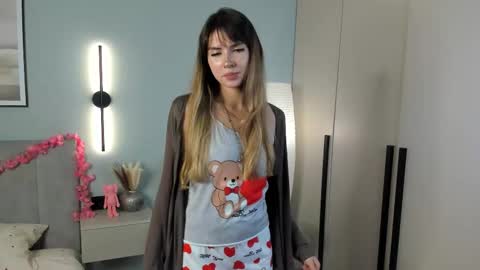 Diana online show from 03/25/26, 08:15