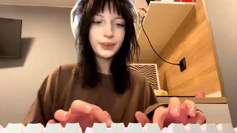 sherronauzat online show from 11/30/25, 10:58