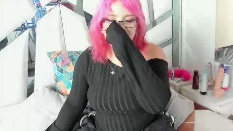 Snapshot of sherry_boomm chatting on 03/29/26, 08:42 sherry_boomm online show from 03/29/26, 08:42