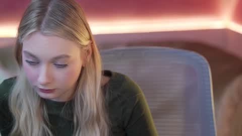 Snapshot of sheryl_elegance chatting on 01/07/25, 12:09 Sheryl online show from 01/07/25, 12:09