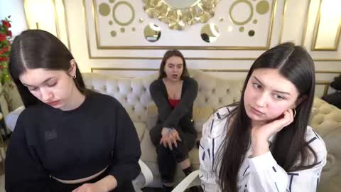 Snapshot of sheryl_elegance chatting on 03/04/25, 02:32 Sheryl online show from 03/04/25, 02:32