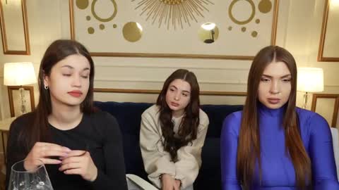 Snapshot of sheryl_elegance chatting on 03/12/25, 04:35 Sheryl online show from 03/12/25, 04:35