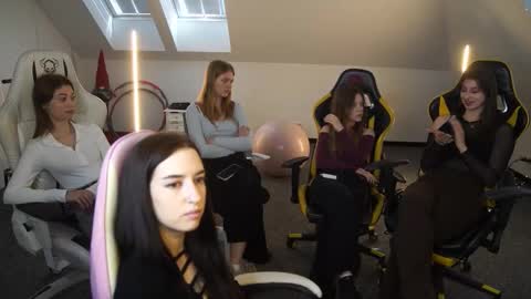 Snapshot of sheryl_elegance chatting on 10/02/25, 10:22 Sheryl online show from 10/02/25, 10:22