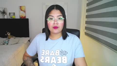 Snapshot of sheryl_stone2 chatting on 02/03/25, 02:47 Sheryl Stone2 online show from 02/03/25, 02:47