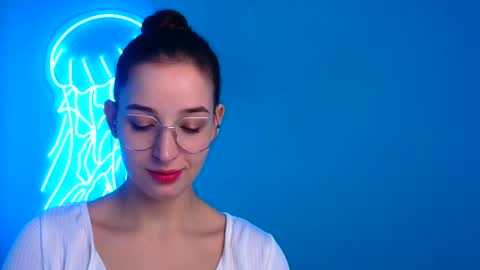 Sheryl online show from 03/01/25, 06:13