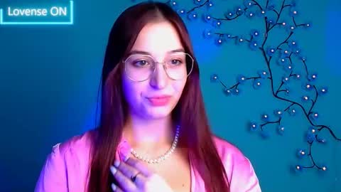 Sheryl online show from 10/24/25, 11:28