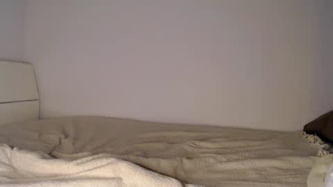 Snapshot of shes_a_peach chatting on 04/24/26, 08:55 Peach online show from 04/24/26, 08:55