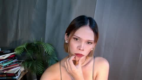 Snapshot of shes_notme chatting on 04/08/26, 05:51 Lana But you can spell it backwards online show from 04/08/26, 05:51