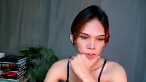 Snapshot of shes_notme chatting on 04/12/26, 08:14 Lana But you can spell it backwards online show from 04/12/26, 08:14