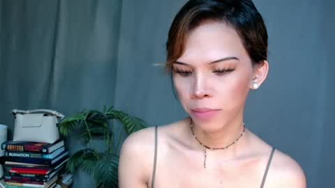 Snapshot of shes_notme chatting on 04/25/26, 09:12 Lana But you can spell it backwards online show from 04/25/26, 09:12