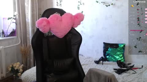 Snapshot of sheslike_firstlove chatting on 01/18/26, 09:46 Vanessa online show from 01/18/26, 09:46