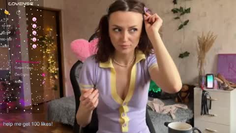 Snapshot of sheslike_firstlove chatting on 04/04/26, 07:50 Vanessa online show from 04/04/26, 07:50