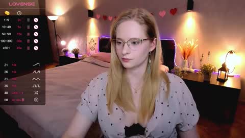 Hello guys my name is Aemilia online show from 10/03/25, 08:55