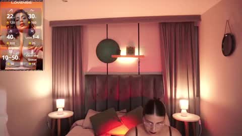 Sheyla online show from 09/18/25, 04:14