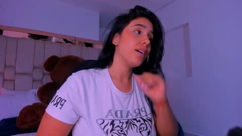 Snapshot of sheylabakerr chatting on 01/03/25, 02:19 Sheyla Bakerr  online show from 01/03/25, 02:19