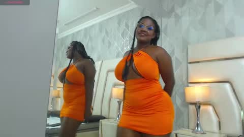 Snapshot of sheylastone chatting on 02/18/25, 12:28 sheylastone online show from 02/18/25, 12:28