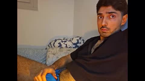 Snapshot of shhervin chatting on 03/08/26, 03:27 shhervin online show from 03/08/26, 03:27