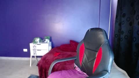 Melissa online show from 10/03/25, 02:14