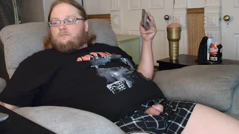 Snapshot of shifty885 chatting on 04/21/26, 02:51 shifty885 online show from 04/21/26, 02:51