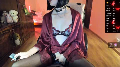 Snapshot of shimizyre chatting on 01/09/25, 10:52 Marta Violet online show from 01/09/25, 10:52