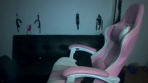 Snapshot of shineex chatting on 02/19/25, 06:11 Shinee online show from 02/19/25, 06:11