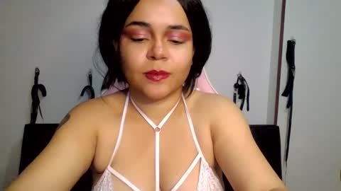 Snapshot of shineex chatting on 02/26/25, 02:04 Shinee online show from 02/26/25, 02:04