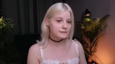 help me reach my first 25 thumbs up online show from 10/09/25, 03:10