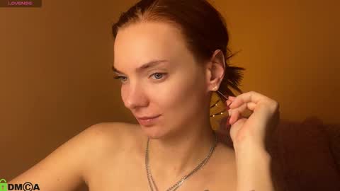 Snapshot of shinelikea_diamond chatting on 03/05/26, 09:11 Alexis online show from 03/05/26, 09:11