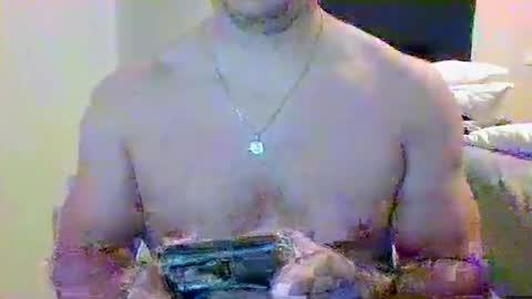 Snapshot of shines08092 chatting on 12/18/24, 11:13 shines08092 online show from 12/18/24, 11:13