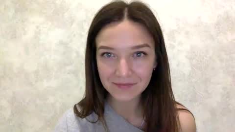 Snapshot of shining_pearl chatting on 11/15/25, 10:48 Jesica online show from 11/15/25, 10:48