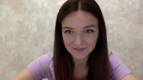 Snapshot of shining_pearl chatting on 11/23/25, 05:02 Jesica online show from 11/23/25, 05:02