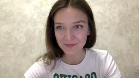 Snapshot of shining_pearl chatting on 06/08/26, 06:41 Jesica online show from 06/08/26, 06:41