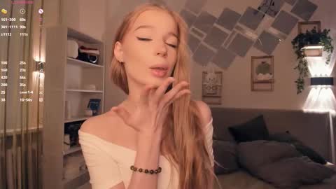 Stella  online show from 02/21/26, 07:31