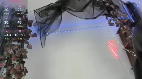 Crystal online show from 10/14/25, 01:56