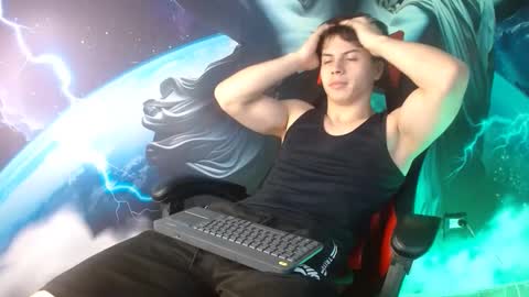 Snapshot of shinobi_grey chatting on 12/13/24, 03:21  .. shinobi .. online show from 12/13/24, 03:21