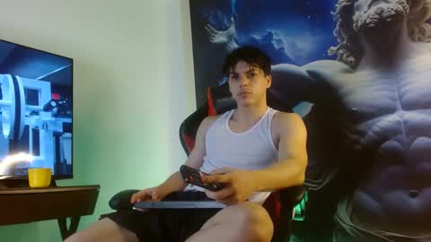 Snapshot of shinobi_grey chatting on 01/08/25, 03:17  .. shinobi .. online show from 01/08/25, 03:17