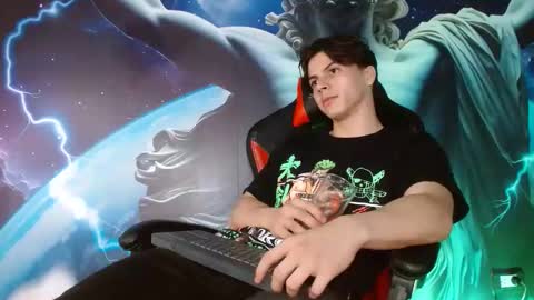 Snapshot of shinobi_grey chatting on 02/01/25, 02:47  .. shinobi .. online show from 02/01/25, 02:47